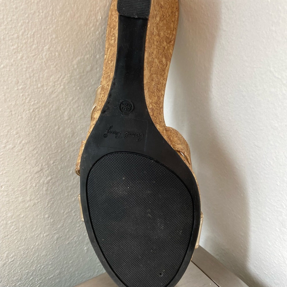 WOMENS CORAL BAY Gold Wedge Sandals - Picture 8 of 15